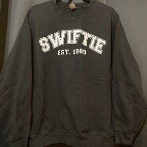 SWIFTIE SWEATSHIRT, LOVER EARRINGS, EVERMORE CAR